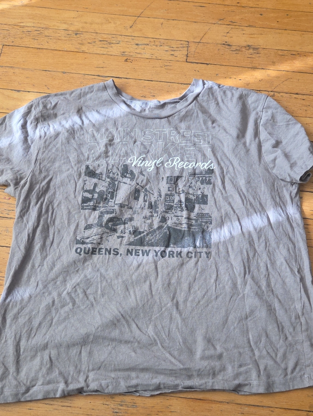 Vinyl Records Graphic Tee - Gray Women's Short Sleeve